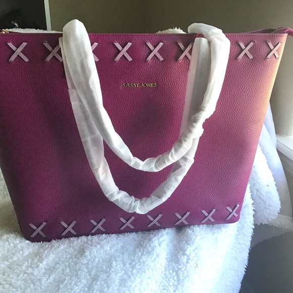 New Sassy Jones Purple Ariana Purse NWT - Picture 1 of 2